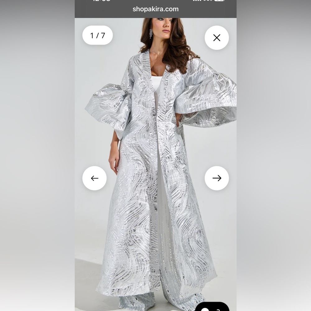 MALDIVES BROCADE PUFF SLEEVE DUSTER - 1X/2X